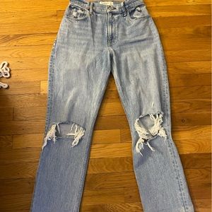 Abercrombie 90’s Straight Curve Love